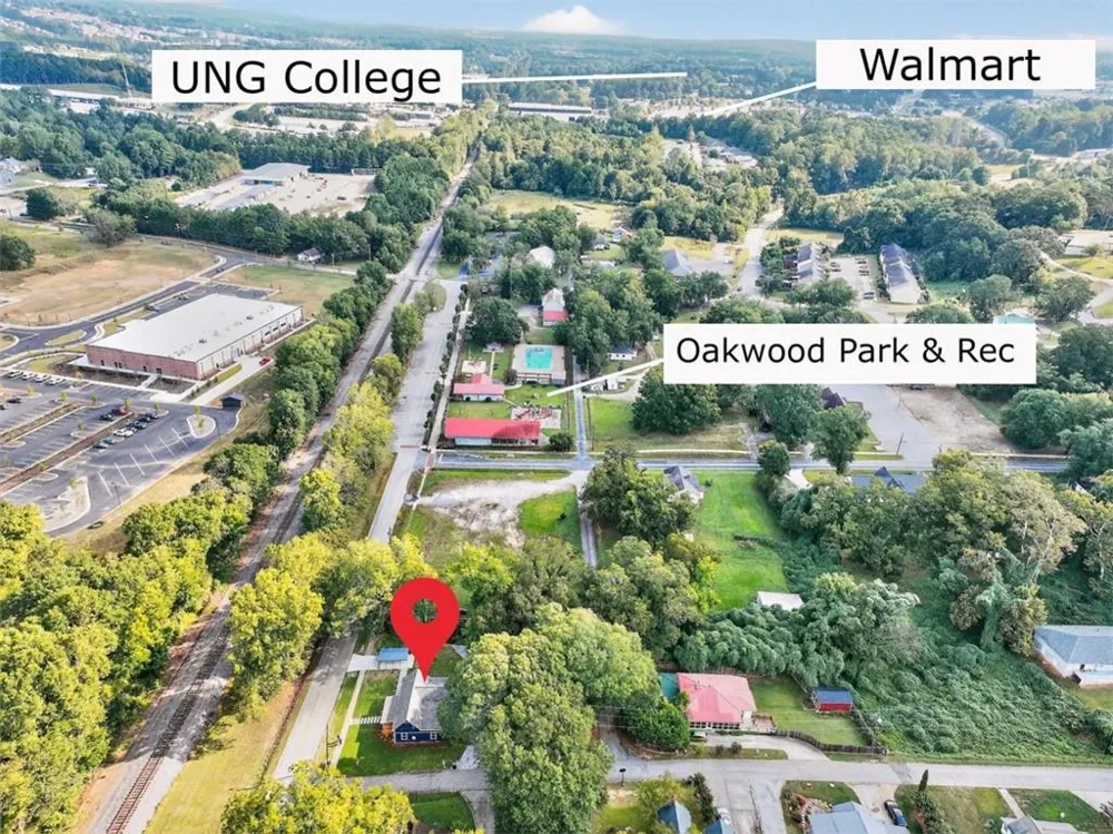 4217 Railroad Street Oakwood, GA 30566