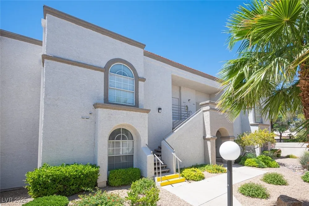 3150 Soft Breezes Drive #2220 Las Vegas, NV 89128