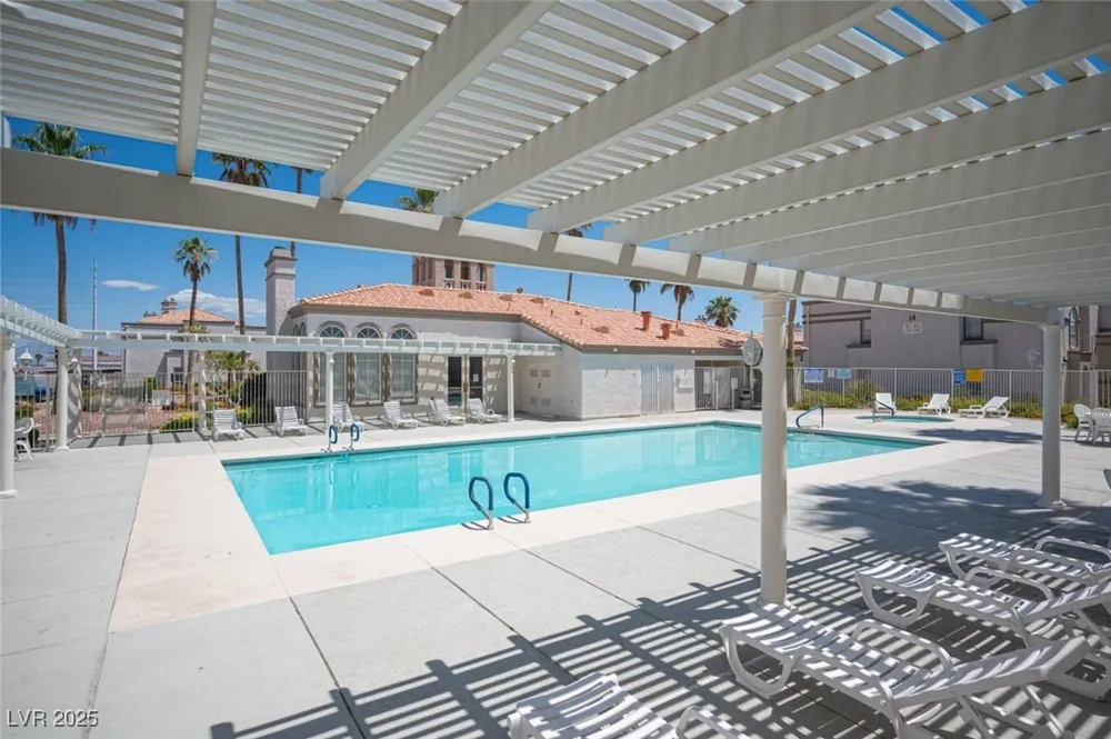 3150 Soft Breezes Drive #2220 Las Vegas, NV 89128