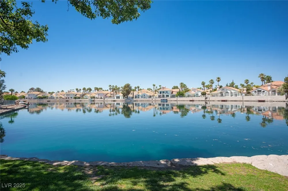 3150 Soft Breezes Drive #2220 Las Vegas, NV 89128