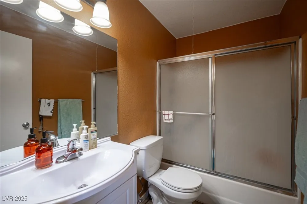 3150 Soft Breezes Drive #2220 Las Vegas, NV 89128