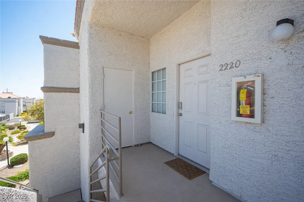 3150 Soft Breezes Drive #2220 Las Vegas, NV 89128