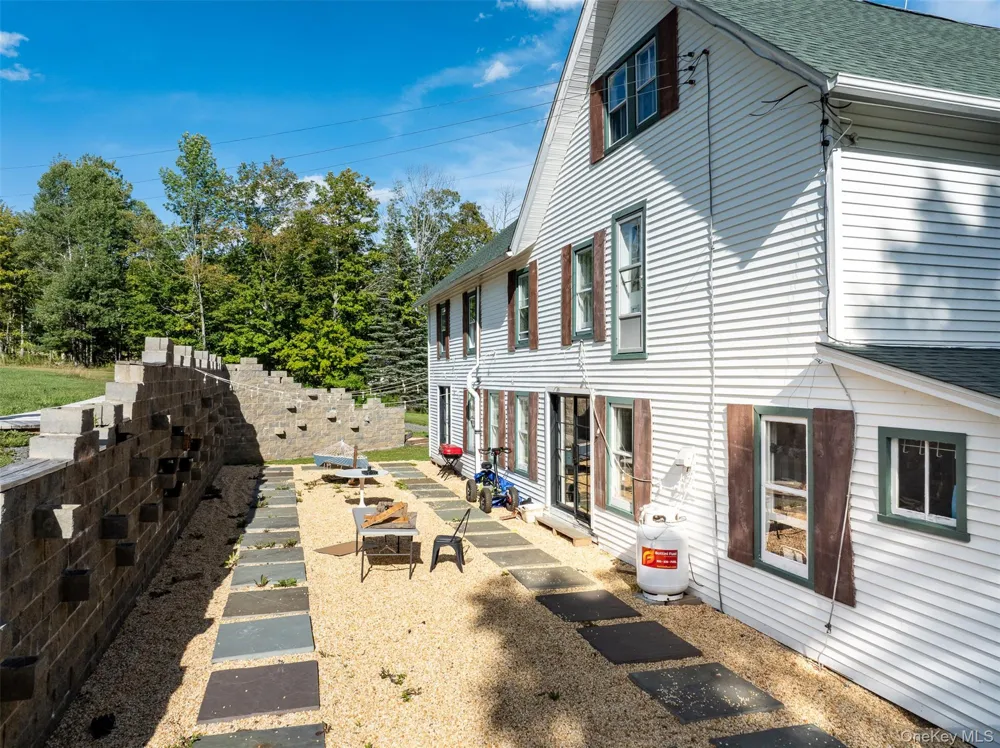 3 Leon Macglashan Road Windham, NY 12496