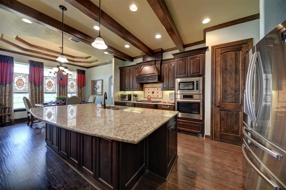 1221 Boundary School Road Burton, TX 77835