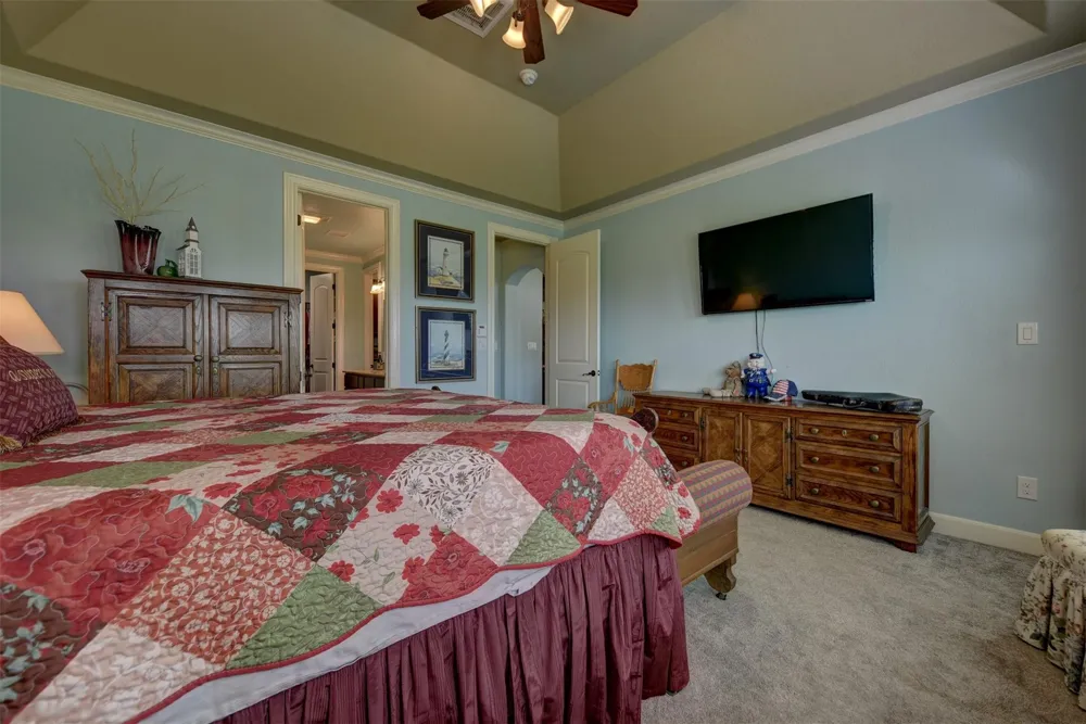1221 Boundary School Road Burton, TX 77835