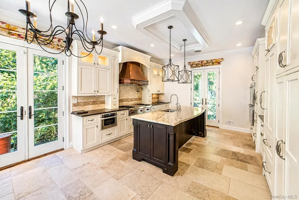 704 Short Beach Road Nissequogue, NY 11780