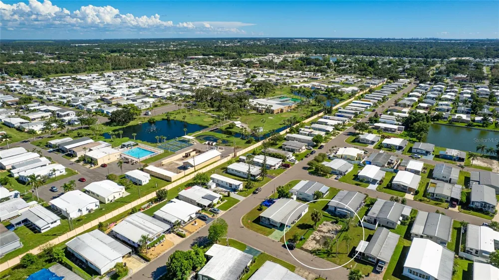 306 50TH AVENUE PLAZA E Bradenton, FL 34203