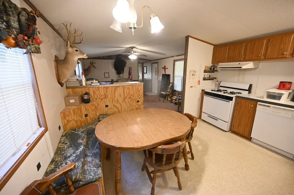 1811 Highway 570 Eastland, TX 76448
