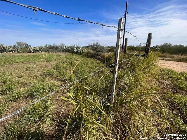 204 Camino Bolivar Laredo, TX 78043