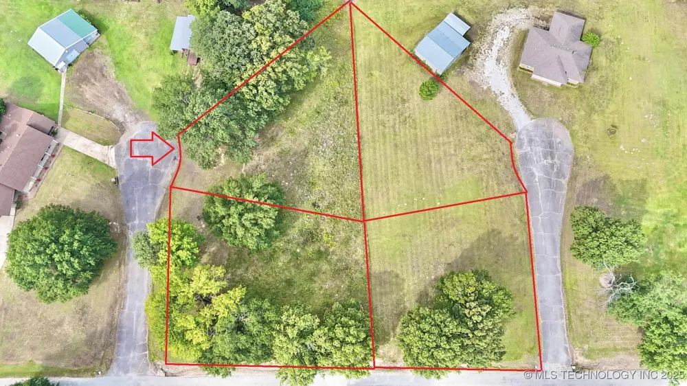 13 NW 3rd Circle Stigler, OK 74462