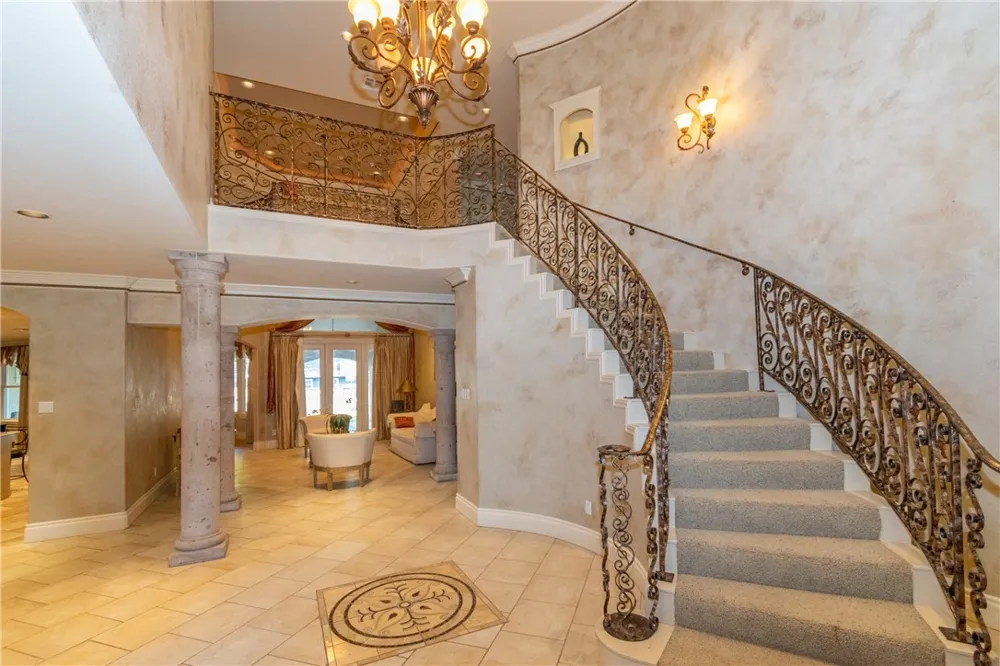 1921 Caroline Avenue Alice, TX 78332