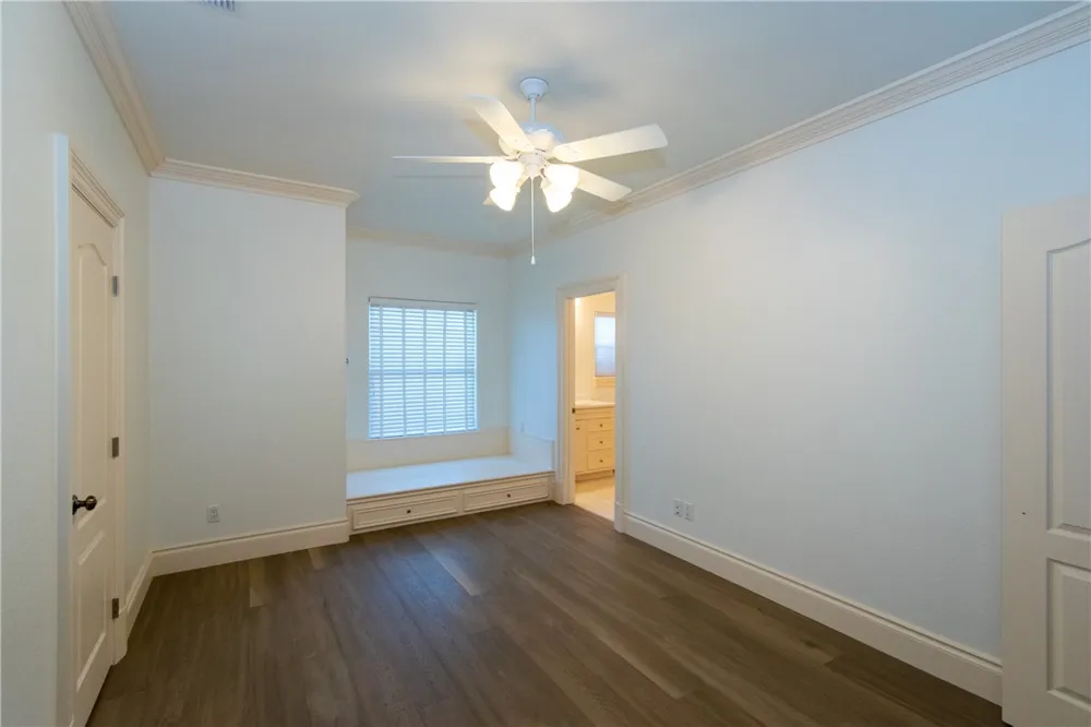 1921 Caroline Avenue Alice, TX 78332