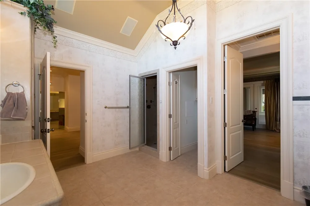 1921 Caroline Avenue Alice, TX 78332