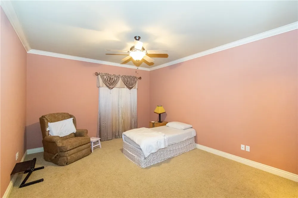1921 Caroline Avenue Alice, TX 78332