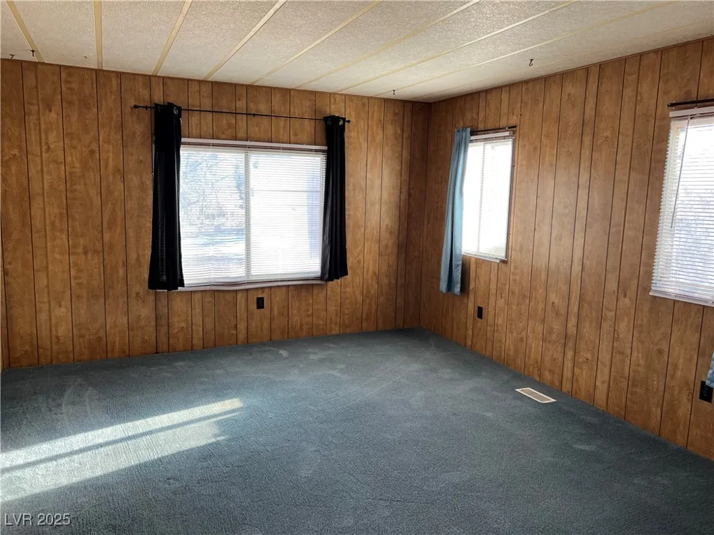 237 Grant Avenue Ely, NV 89301