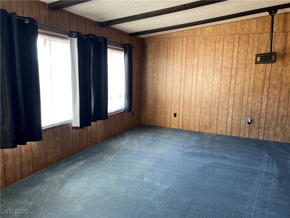 237 Grant Avenue Ely, NV 89301
