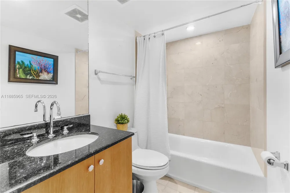 6917 Collins Ave #1505 Miami Beach, FL 33141