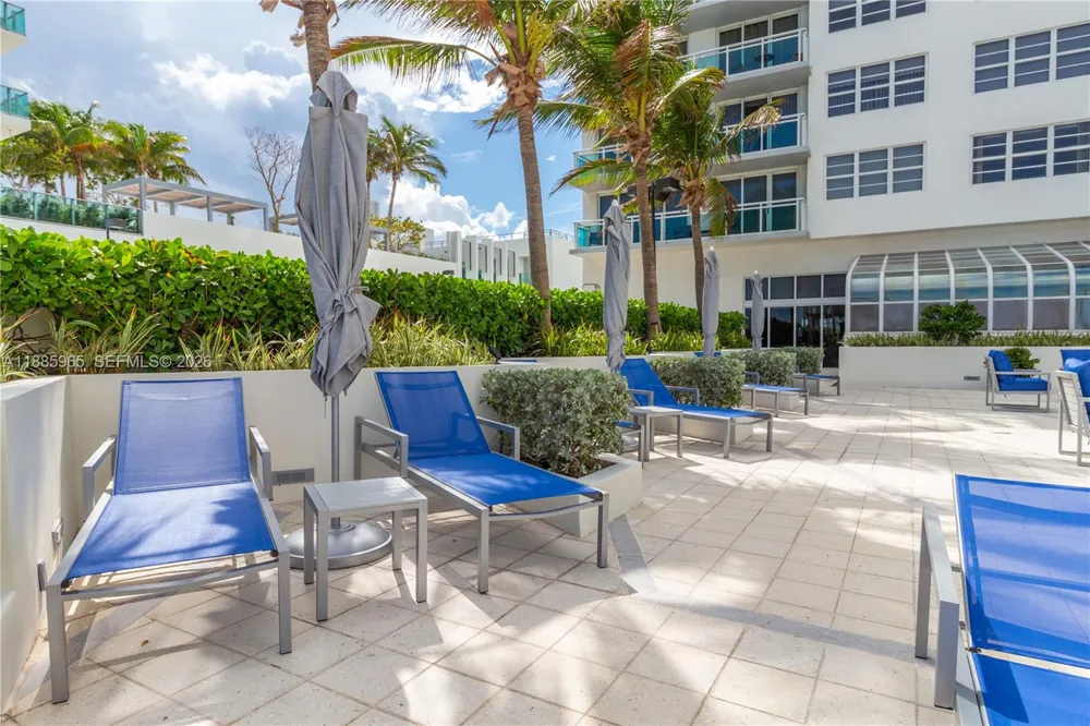 6917 Collins Ave #1505 Miami Beach, FL 33141