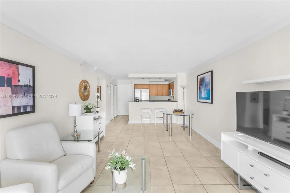 6917 Collins Ave #1505 Miami Beach, FL 33141