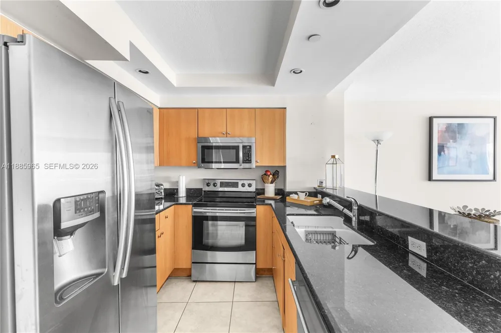 6917 Collins Ave #1505 Miami Beach, FL 33141