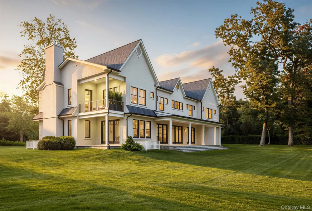 110 Crescent Court Wading River, NY 11792