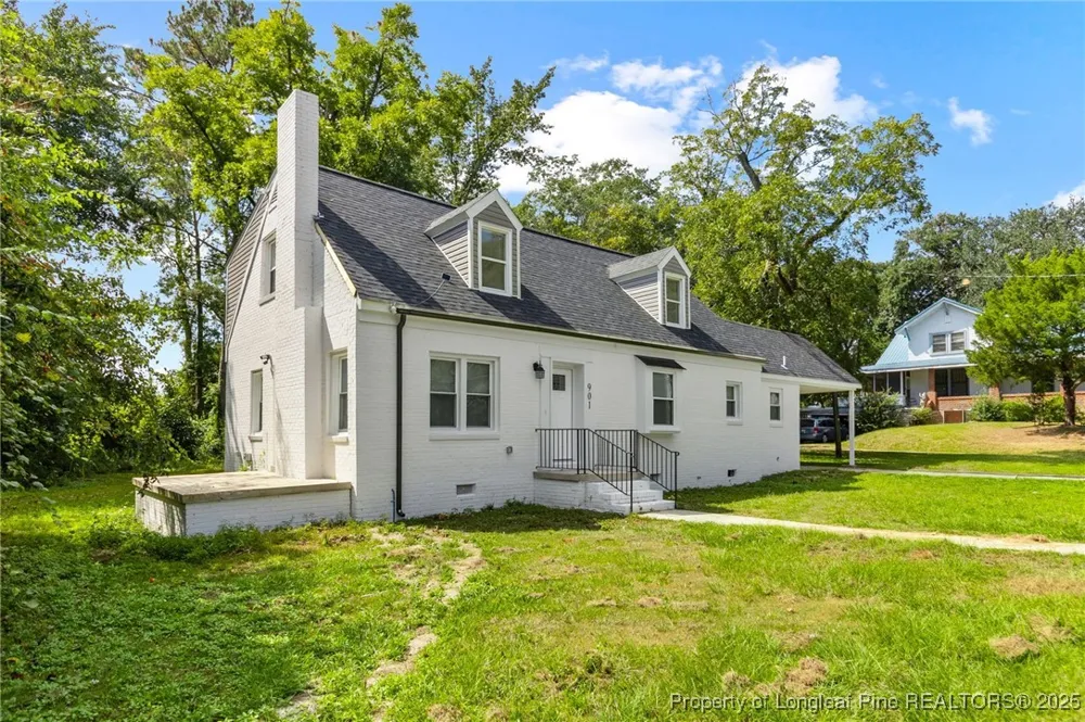 901 Iona Street Fairmont, NC 28340