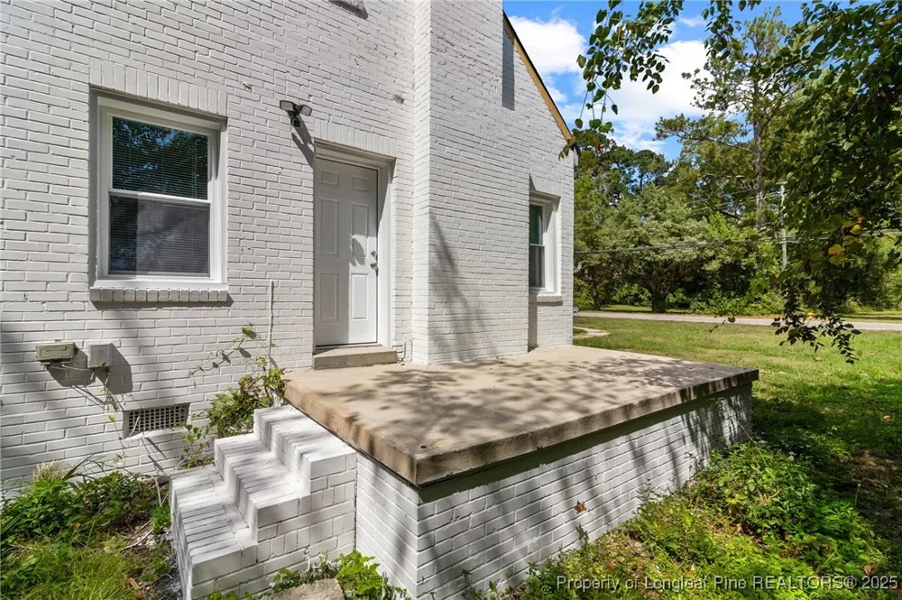 901 Iona Street Fairmont, NC 28340