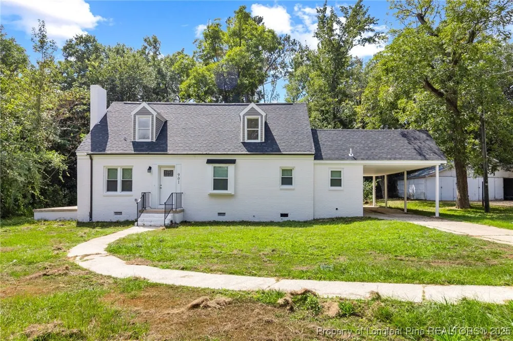 901 Iona Street Fairmont, NC 28340