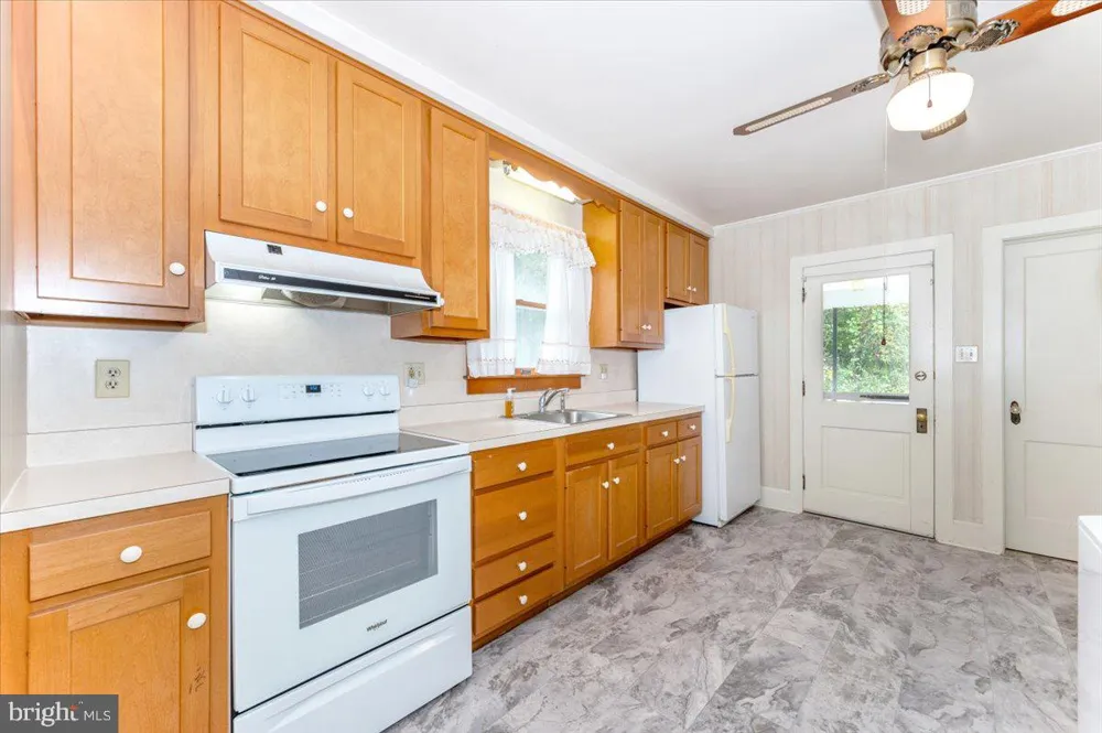 17124 SABILLASVILLE ROAD Sabillasville, MD 21780