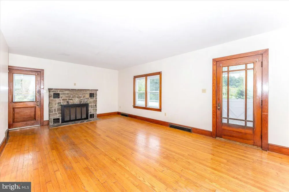17124 SABILLASVILLE ROAD Sabillasville, MD 21780