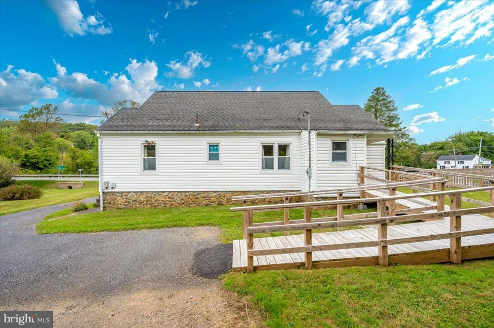 17124 SABILLASVILLE ROAD Sabillasville, MD 21780
