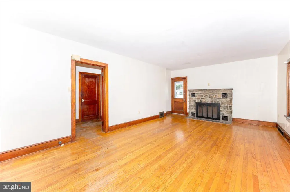 17124 SABILLASVILLE ROAD Sabillasville, MD 21780