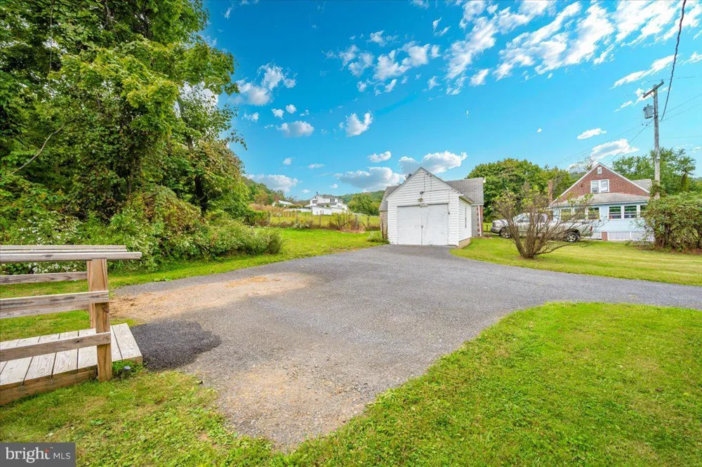 17124 SABILLASVILLE ROAD Sabillasville, MD 21780