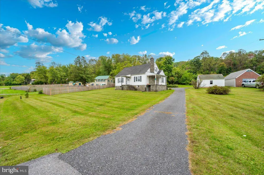 17124 SABILLASVILLE ROAD Sabillasville, MD 21780