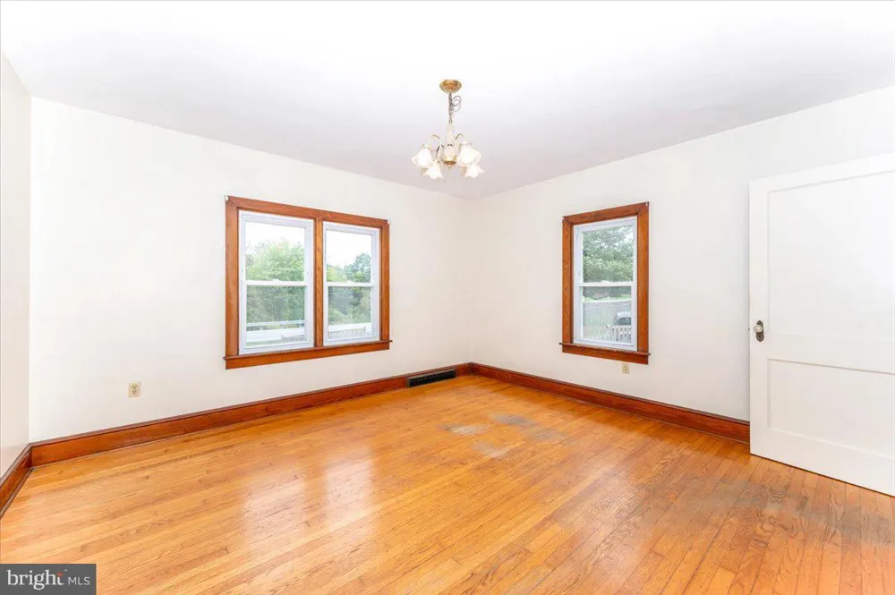 17124 SABILLASVILLE ROAD Sabillasville, MD 21780