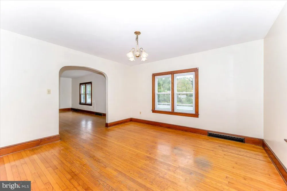 17124 SABILLASVILLE ROAD Sabillasville, MD 21780