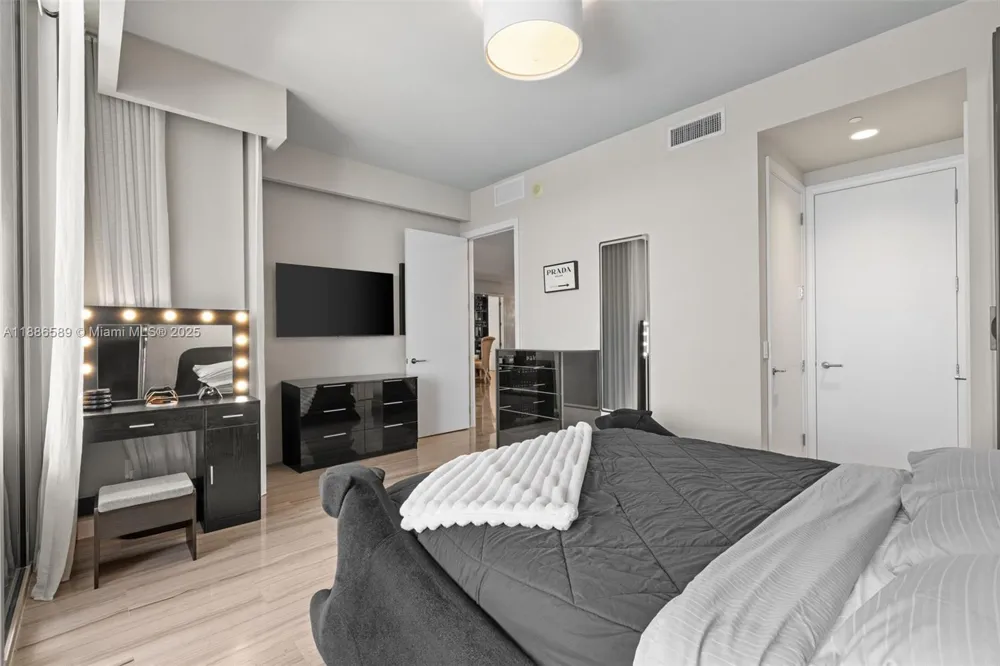 9705 Collins Ave #2304N Bal Harbour, FL 33154