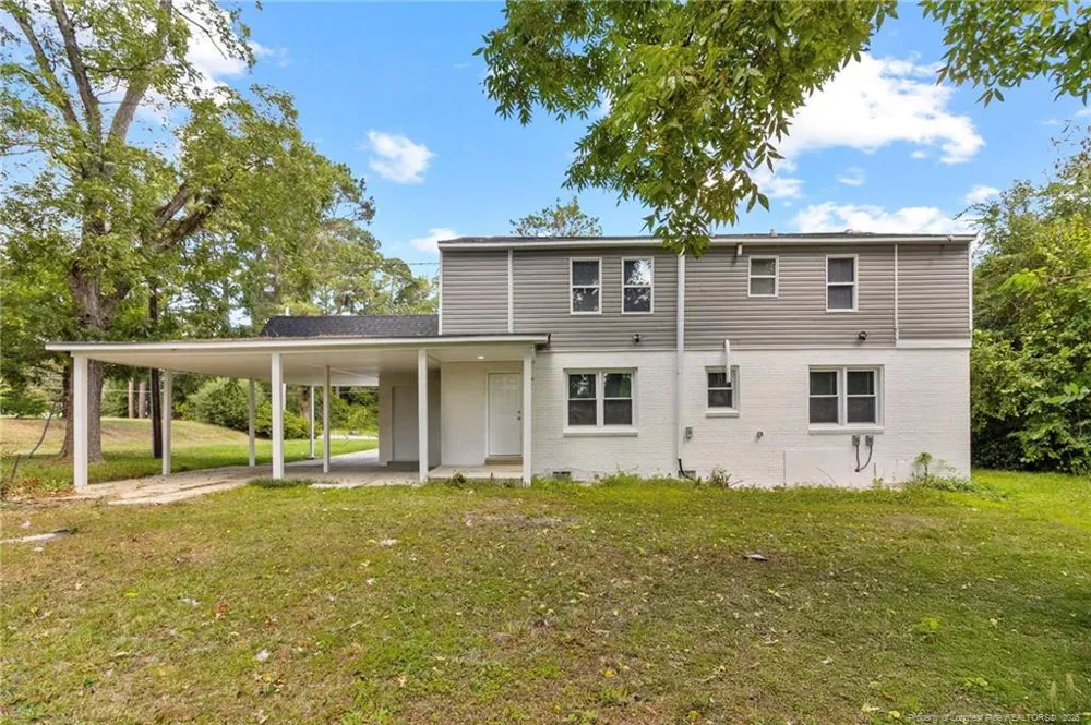 901 Iona Street Fairmont, NC 28340