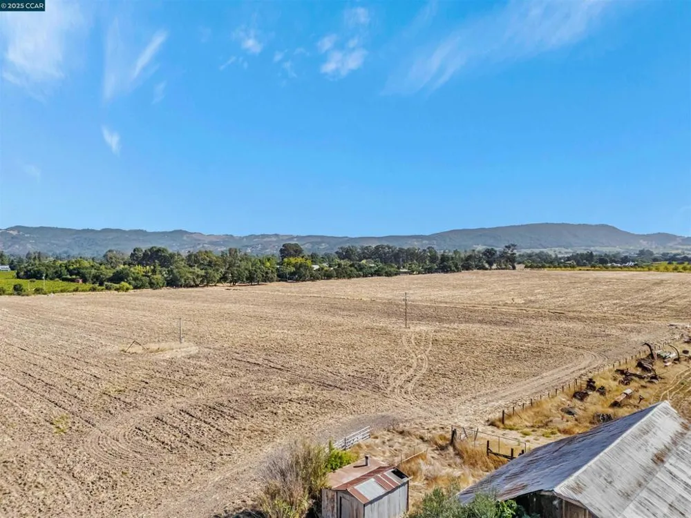 21200 Silva Road Sonoma, CA 95476