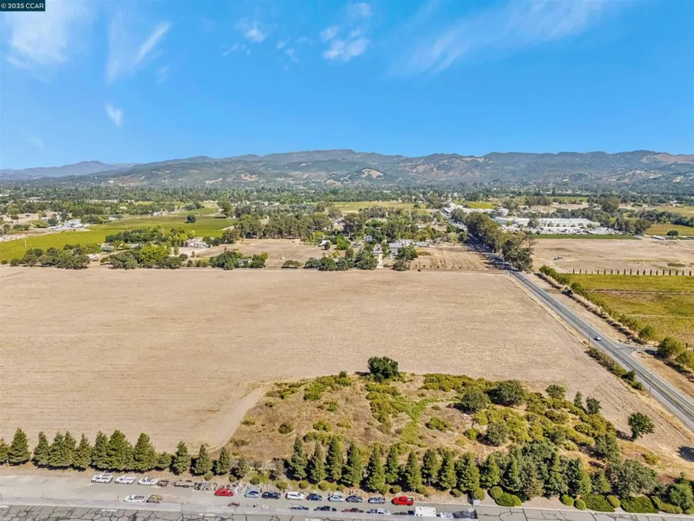 21200 Silva Road Sonoma, CA 95476