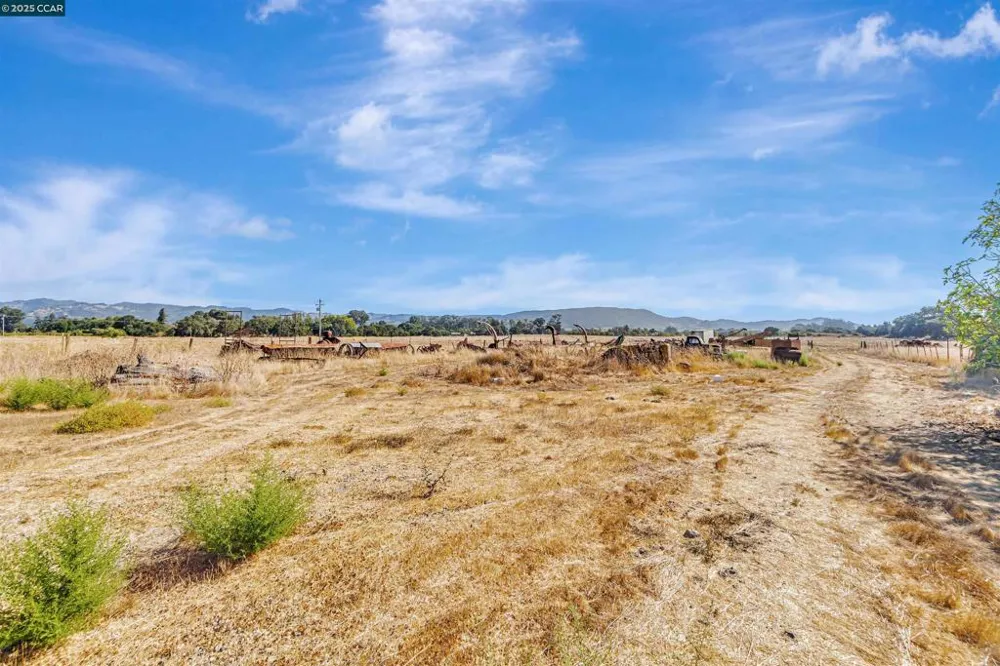 21200 Silva Road Sonoma, CA 95476