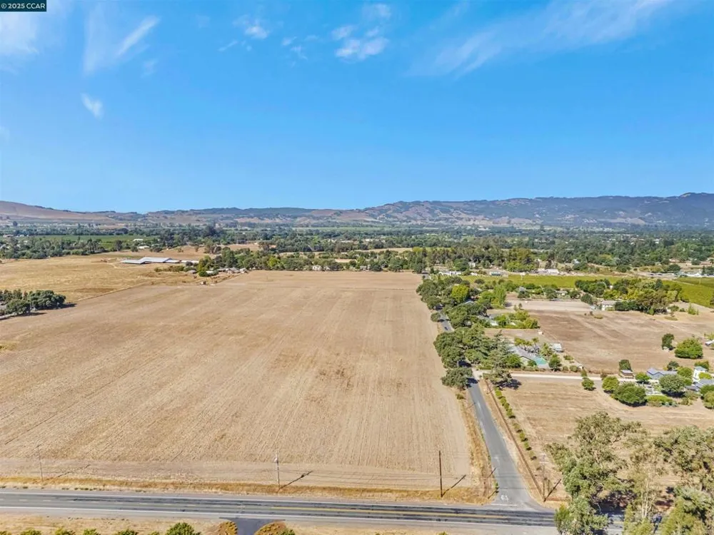 21200 Silva Road Sonoma, CA 95476