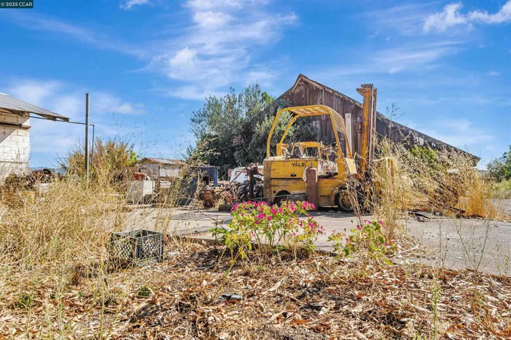 21200 Silva Road Sonoma, CA 95476