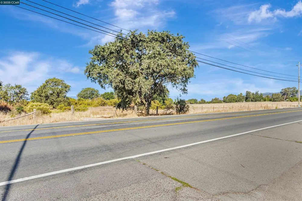 21200 Silva Road Sonoma, CA 95476