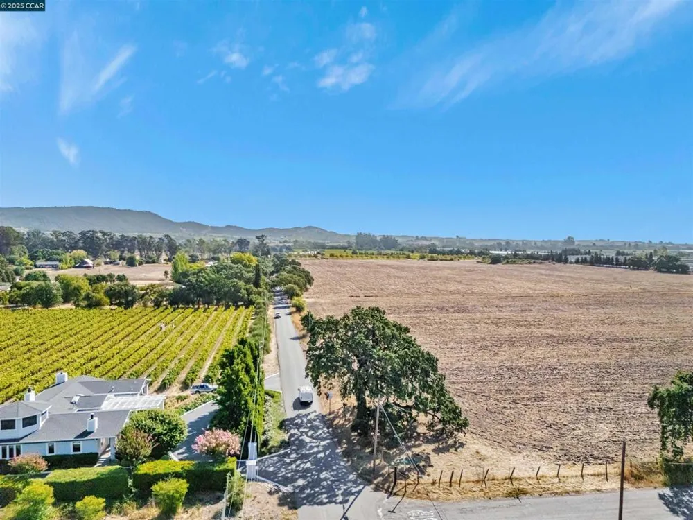 21200 Silva Road Sonoma, CA 95476
