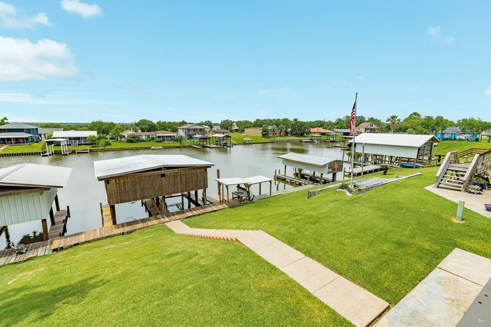 5347 County Road 868e Brazoria, TX 77422