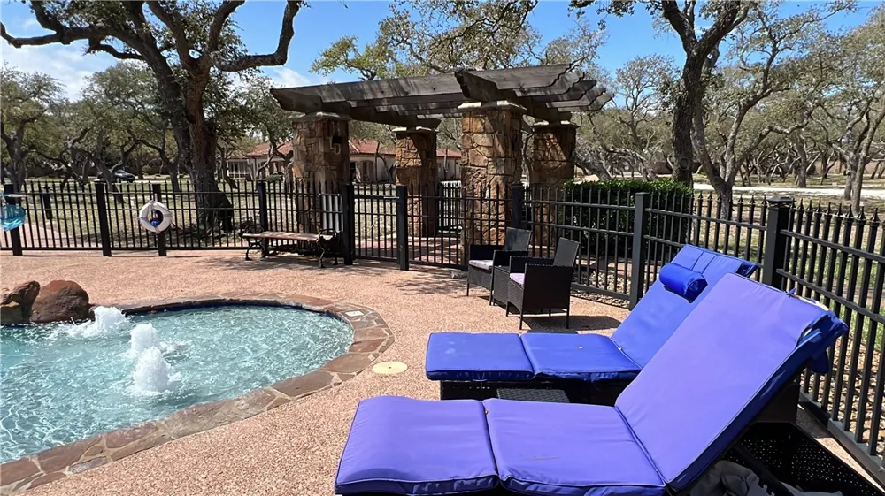 2302 Royal Oaks Fulton, TX 78358
