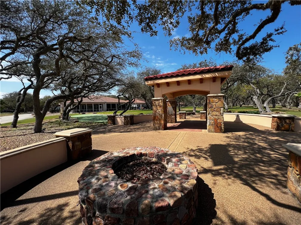 19 Royal Oaks Circle Fulton, TX 78358