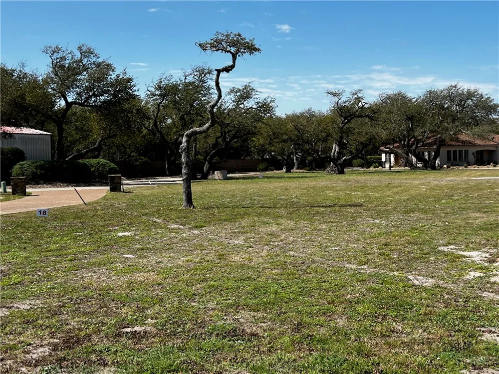 18 Royal Oaks Circle Fulton, TX 78358