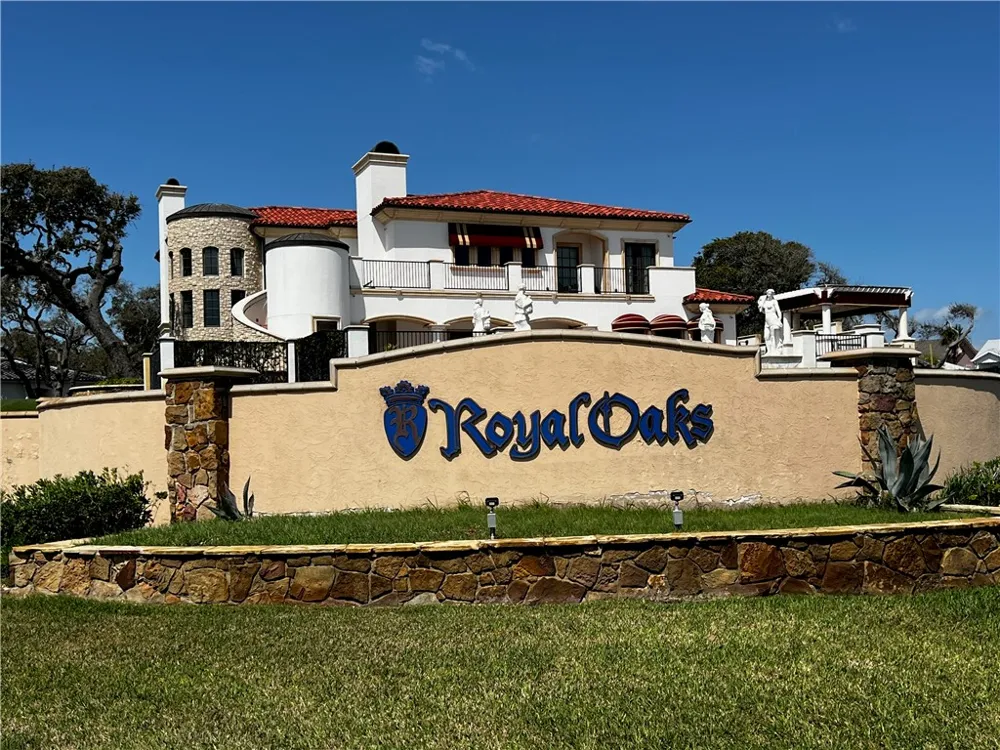 17 Royal Oaks Circle Fulton, TX 78358